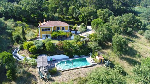 Welcome to Marreco House! Regally sitting by itself at the far end of the Quinta de Sant'Ana, on top of a valley, overlooking vineyards, orchards, old cork oaks and Eucalyptus forest. In this traditional-style Portuguese villa with an infinity pool i...