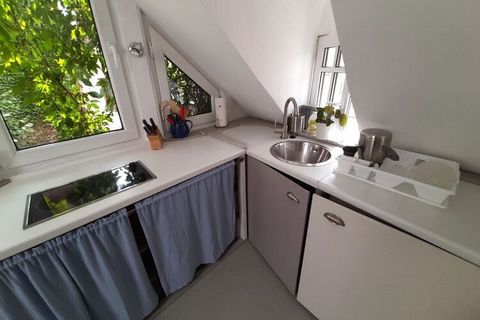 This renovated attic apartment is a good choice for a relaxing holiday in the Eifel. It is located at various hiking trails and is large enough for a family with children. The cities of Mayen, Kaisersesch and Treis-Karden are a 15-minute drive away a...