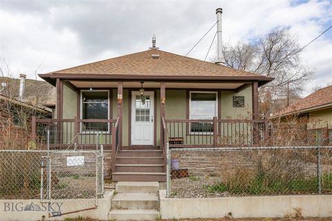 Discover the charm of Gardiner, Montana, the renowned gateway to Yellowstone National Park's North entrance. This versatile property presents a unique opportunity for single-family living, rental income, or commercial use. Currently configured as a s...