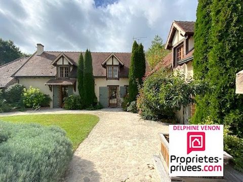 Delphine VENON presents you 3 km from Châteauneuf sur Loire a property composed of a renovated farmhouse with a lot of character. On the ground floor: Living space of 100 m² including living room with fireplace equipped with a polyflame fireplace and...
