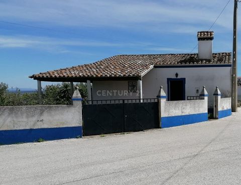 Come and see this charming 2-bedroom farmhouse located in Orvalhos. One of the most charismatic villages in the Alentejo. With breathtaking views over the Alentejo countryside, this detached villa offers all the comfort you need for a leisure retreat...