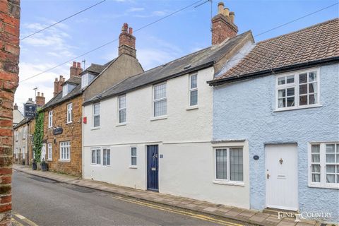 The most enchanting, four bedroom house in the centre of Uppingham has a very unassuming façade belying the little piece of heaven behind. A meticulously considered refurbishment has been carried out under the eye of the artist owner whose restful pa...