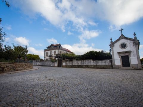 Quinta da Carvalheira is a property which is part of the Centennial chapel that is an integral part of the religious and cultural heritage of the parish of Rives, having the support of the Board of Famalicão and the Junta de Freguesia de Rives for li...
