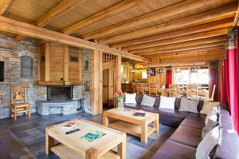 Chalet Le Renard Lodge to atrakcyjny i wygodny domek, położony w pobliżu Place de Venosc w mekce sportów zimowych Les Deux Alpes. Zarówno kolejka kabinowa 