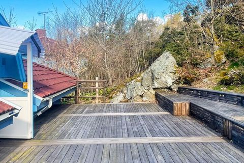 Pleasant apartment close to the sea and magical beech forest! Lanehed on Bokenäs is an idyllic place on the coast that attracts with its beautiful nature. Located on the West Coast, Lanehed is surrounded by lush forests and dramatic cliffs. Welcome t...