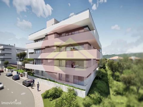 Olivie Condominium é um empreendimento residencial localizado em Vale de Lagar, um bairro da cidade de Portimão, que fica na região do Algarve, sul de Portugal. O Olivie Condominium é composto por 16 apartamentos de luxo, que variam de dois a três qu...