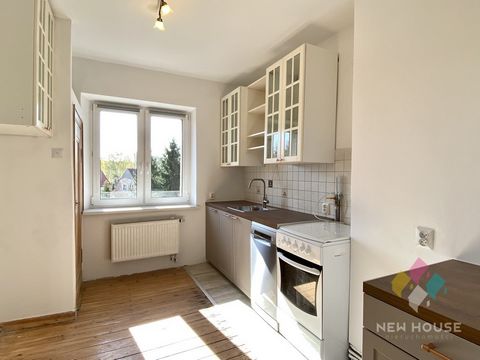 A two-room, spacious, bright, warm apartment. Perfect for a couple or a single - people who value the comfort and opportunities offered by living close to the city center. LOCATION Residential premises located at Jagiellońska Street in the Zatorze Es...