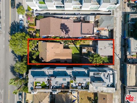 Welcome to your next development opportunity in the heart of Venice Beach. This property is located less than a mile from the ocean and is in close proximity to high-end restaurants and trendy coffee shops, promising a prime location. Situated on a 5...