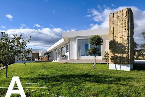 les Archineurs present you a architect house near Arles... les Archineurs a real estate and architecture agency all in one ! + infos contact Frédérique ... ...