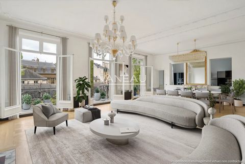 FLOOR PLANS ON DEMAND Located near the Musée d'Orsay and the convenience stores of Rue du Bac. Situated on the second floor of a very prestigious Haussamnn building from the end of the 19th Century with elevator, stunning very privately situated 350 ...