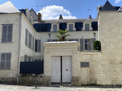18th century mansion for sale in Saumur built on a pretty horseshoe-shaped inner courtyard, with large windows pierced in the freestone façade and discreetly displayed behind a high portal. The 10 main rooms cover approximately 382 m2 where woodwork,...