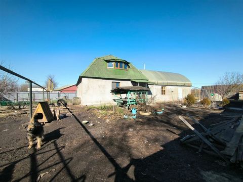 ID в ИМЛС: 18561510 Продам Дом площадью 61 м² ( село Княжая Байгора ул Пролетарская 7), участок 91 сот. (Земли населенных пунктов / Индивидуальное жилищное строительство). Дом: этажность - 1. Баня, бассейн,хоз постройки, теплица, в доме 2 комнаты, го...