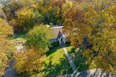 Enjoy stunning year-round, Water views of Huntington Harbor with deeded Vista rights, private dock, and mooring rights for enjoying this highly coveted waterfront community. This charming ranch is nestled in the tranquil Anoatok Hills and offers dist...