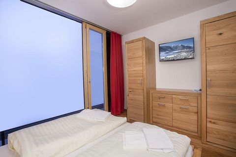 Direct in het centrum van Neukirchen am Großvenediger, te midden van het National park Hohe Tauern en direct naast de lift, is dit prachtige en luxueuze appartementencomplex gelegen. De perfecte en hoogwaardige afwerking, samen met veel ruimte en com...