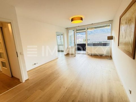 Welcome to your new dream apartment! This spacious 3-room apartment on the mezzanine floor of a well-kept residential building impresses with its breathtaking panoramic views and a well thought-out room layout that combines optimal comfort and functi...