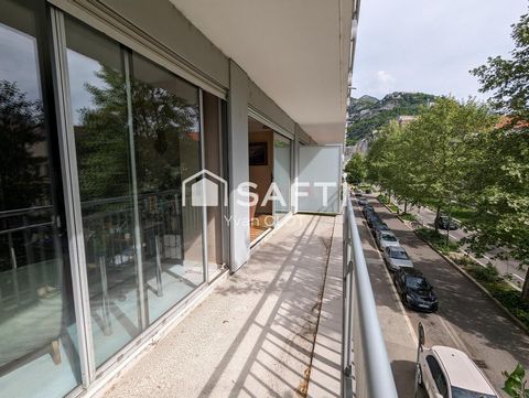 Appartement 6 pièces 118m² avec balcon
