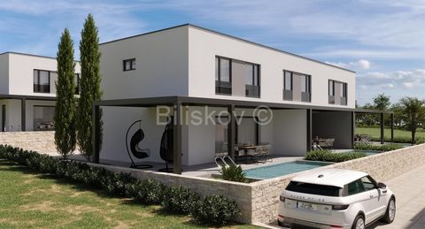 www.biliskov.com ID: 15198 Pag, MandreA duplex apartment with a sea view for sale, with a surface of 87.60 m², located in a new development of three apartments scheduled to begin construction in April 2026. The ground floor spans 43.50 m² and consist...