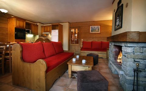 The residence Le Chalet des Neiges Arolles**** is situated at 250m from the ski slopes of the ski resort Arcs 2000, a free skilift is in front of the residence. It is divided in several chalets, all of Savoyard style, with a wonderful view on the ski...