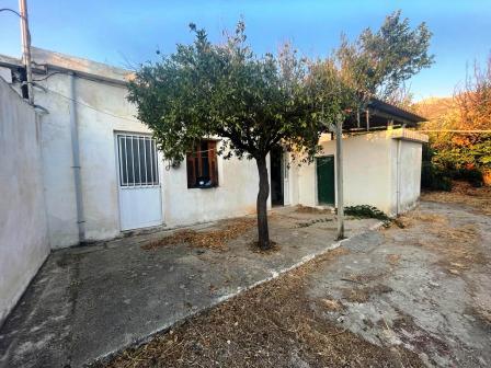 Pano Chorio- Ierapetra House in need of renovation 4km from the sea. It is located on a plot of 300m2. The house is 55m2 and consists of 3 rooms in total and an external W.C. All services are connected. Lastly the house is located just 4km from Ierap...