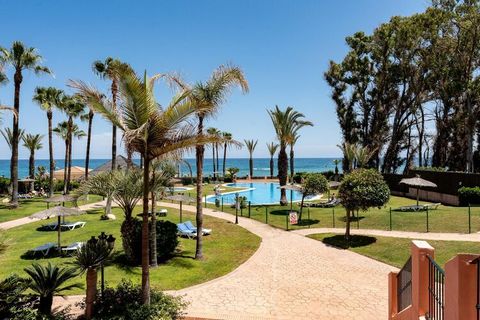 Studio in Don Juan - Manilva Enjoy a dream holiday in this beautiful apartment complex right on the beach, where you can take beautiful walks and discover the nearby coastal towns or Puerto de la Duquesa - just a 15 minute walk away. Or visit one of ...