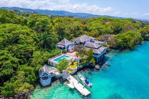 Jasmin Hill Villa is a dream vacation property in Ocho Rios, Jamaica - a 4 bed 4 bath Waterfront gem on a private compound of approx. 1.27 acres in the exclusive community along Hermosa Lane. It is a classic with traditional Jamaican and art deco fea...