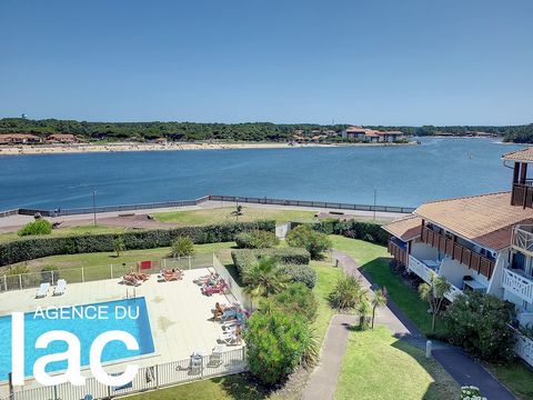Discover without further delay this remarkable five-room apartment on the top floor, a rarity in the region, offering an exceptional view of the picturesque lake of Vieux Boucau. Ideally located in a sought-after residence, just a few steps from the ...