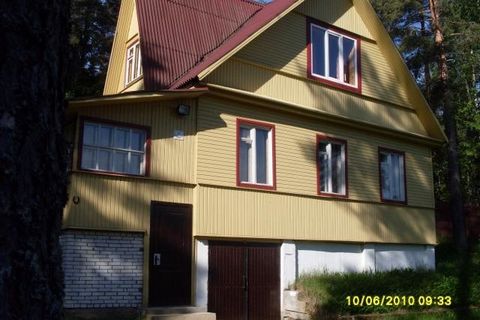 Cottage into p. of Orekhovo 50 km from with Petersburg, next mountain-skiing health resort Of igora, out-of-town club nut, convenient entrance and parking in the section of 3-4 machines, Russian bath, all conveniences, the arrangement of 8+2 people, ...