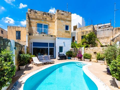 This modern House of Character located in a UCA area of Zebbug is a stunning property that seamlessly blends contemporary design with traditional charm. On entering the heart of the house is its spacious open plan fully fitted kitchen dining and livi...
