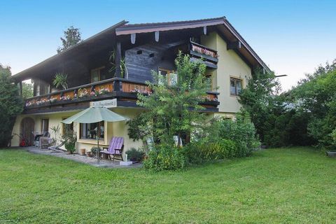 Spendeer je welverdiende vakantie in de regio Königsee in Beieren! Vrienden, stellen en kleine gezinnen voelen zich direct thuis in deze fijne accommodatie in het zuiden van Duitsland. Vanaf de vakantiewoning is het slechts 3,3 km reizen naar de grot...