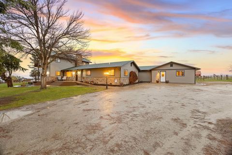 SELLER IS OFFERING $25,000 TOWARDS RATE REDUCTION, SELLER PAID CLOSING COSTS, OR GARAGE/HOUSE IMPROVEMENT. Nestled amidst the picturesque countryside just south of Stevensville, this exquisitely remodeled home boasts 5 bedrooms (or alternatively, an ...
