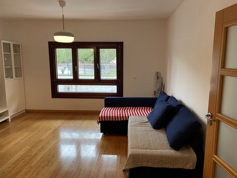 This is a fully furnished apartment in the well-known neighbourhood Colinas de Cruzeiro - Odivelas - Lisbon - 0m from Bus Stop (just in front of the building). This bus stop can take you to the Odivelas Metro station. - cafe/restaurants/bars are door...