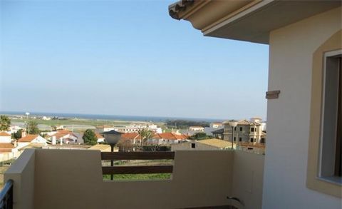 Apartmento Flora ? This attractive modern sea view 82sqm 2 bedroom, 2 bathroom ground floor apartment is in a corner position with a large covered terrace and gardens of 35sqm and only 10 minute walk to the beach, fitted wardrobes, underground parkin...