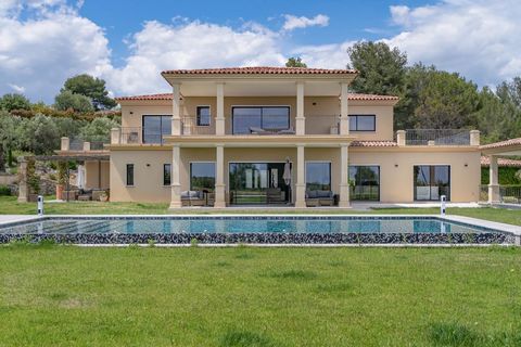 Prestigious contemporary villa of 570m2 built in 2018 and located in the most beautiful residential area in the heights of Roquefort Les Pins. This magnificent villa with large sea views is built on 1.6 hectares of landscaped land, with an olive grov...