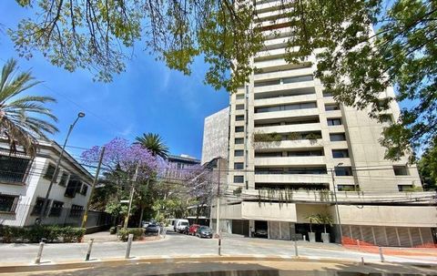 Apartment for sale in Polanco in front of Chapultepec. SUMMARY: 3 Bedrooms with Walk-in Closet and Bathroom, 3.5 Bathrooms, Laundry Room, 2 Utility Rooms, Direct Elevator, Parking for 2 Cars. CONSTRUCTION: 363 mt2   LAYOUT: Living Room, Dining Room, ...