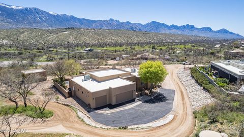 Wonderful mountain views captured from inside and out of this fabulous desert contemporary four bedroom split floor plan, three full bathroom custom home, on over one acre. High ceilings, large windows and patio doors, solid wood interior doors. Open...