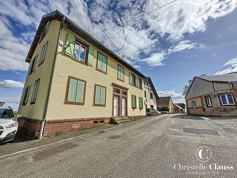 Just 5 minutes from Saverne, nestled in Heagen, this charming building of 195.28m2 offers a rare opportunity on the real estate market. Comprising four apartments, three of which are currently rented, this property has real potential. On the ground f...
