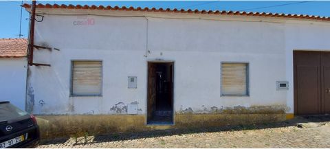 2 bedroom house for sale with a useful area of 91.5m2. Located at the entrance to the village of Torre de Coelheiros, which is 24.5 km from the city of Évora. Excellent location, close to the central square. It has a backyard and annex with kitchen. ...