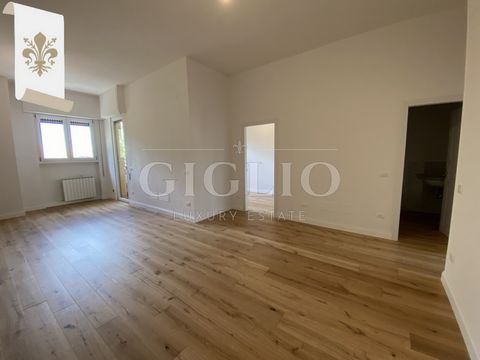Discover this beautiful three-room apartment for sale in the beautiful area of Campo di Marte. The apartment, located in Viale dei Mille, is close to all services and amenities. The property, which measures 81 square meters, is located on the third f...