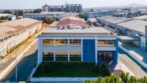 Located in Larnaca. Warehouse with showroom for sale in industrial area of Aradippou, in Larnaca. The industrial area benefits from having direct access onto the main motorway network with great connectivity and easy access to all cities including Ni...