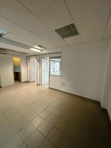 Located in Larnaca. Office for Rent in Larnaca City Centre. The property is located in the heart of Larnaca Center. Great location, close to amenities, such as shops, bakeries, coffee shops, restaurants, schools, supermarket are within close proximit...