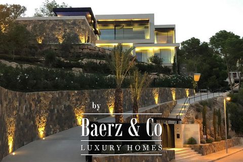 Welcome to this stunning Mediterranean luxury mansion! This magnificent property boasts 6 bedrooms and 6 bathrooms spread over a spacious area of 677 square meters. Built in 2018, this high-standard home offers a modern and elegant design, with all t...