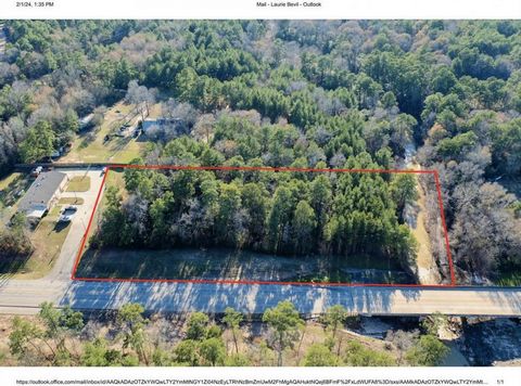 Beautiful piece of property sits adjacent to the Montgomery County Hospital District and is priced to sell. Residential/commercial use with 588 feet of road frontage sits on heavily traveled FM 1314 in sought after Conroe, Texas. Adjoining property a...