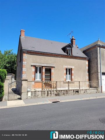 Mandate N°FRP144166 : 10 minutes from Boussac. Charming village house with a garage and an outbuilding on adjoining land of 806 m2. The house is made up of an entrance, kitchen, office, living room, wc, bathroom and three bedrooms. At the rear, in th...