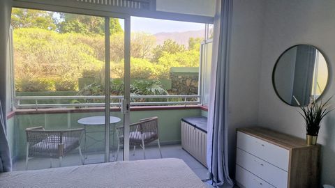 Looking for a cozy nest in Puerto de la Cruz? Look no further! This studio near Taoro Park offers calm and rest. It has new furniture, and new kitchen. But wait, there's more! Picture yourself lounging on your very own balcony, soaking in views of lu...