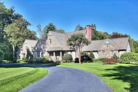 This distinctive estate in Lower Greenfield Hill offers the ideal blend of Old World style and character with the benefits of high-quality, recent construction. Set on over two acres of exquisite grounds with rich history and provenance, this is a ra...