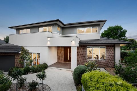 With its commanding street presence and peaceful proximity, this immaculately presented home demands instant attention with its striking modern facade and lush luxurious landscape. Class and elegance permeates throughout a stylish dual storey haven t...
