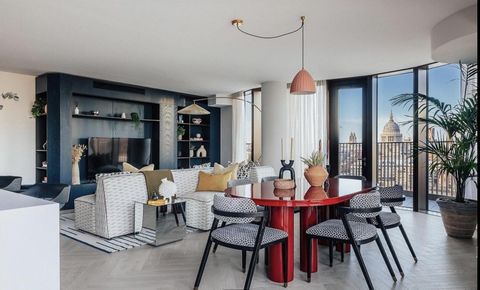 Nestled within a brand new development located next to Tate Modern in London's Southbank district, this sub-penthouse is a testament to refined urban living. Boasting an expansive 1,648 square feet, this residence offers an exceptional panorama of th...