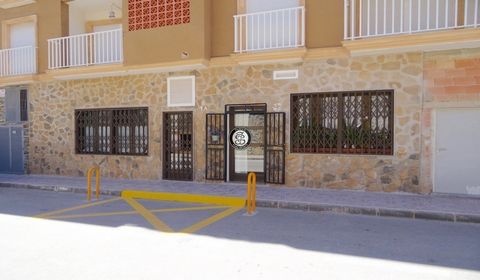 Located in Bolnuevo. Commercial Premises being used as two living areas, two living rooms, two kitchens, two bathrooms and two bedrooms. This premise is ideal for someone looking to start up a business as it is still classed as a commercial unit. The...
