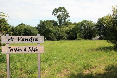 For sale: building land of 825m2, ideally located in the charming rural town of Charmont-Sous-Barbuise, just 20 minutes from Troyes and 5 minutes from the A26 motorway. The land is fully serviced with water, internet and electricity, which will allow...