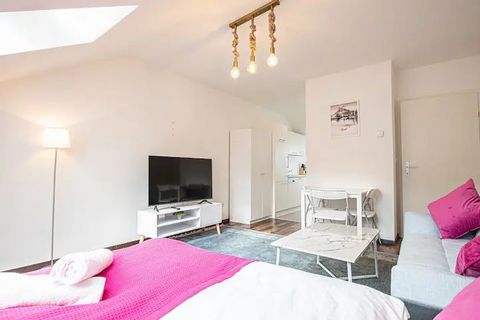 The accommodation Our charming studio apartment awaits you in the heart of Vienna's Penzing district. This cosy attic offers a modern and comfortable stay for both business and leisure travellers. With a fully equipped kitchen, you can prepare delici...